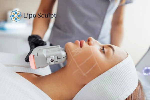 HIFU vs Botulinum Toxin: Understanding the Differences 1 HIFU vs Botox Tetbury What is the best option for you?
